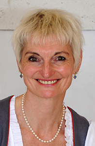 Dr. Petra Janisch